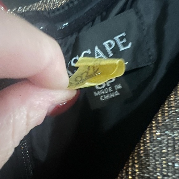 Xscape formal ballgown in glittery gold with pockets! So shiny! A showstopper 8P - Picture 8 of 12